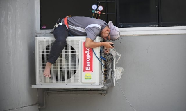 kondenzator-na-klimi