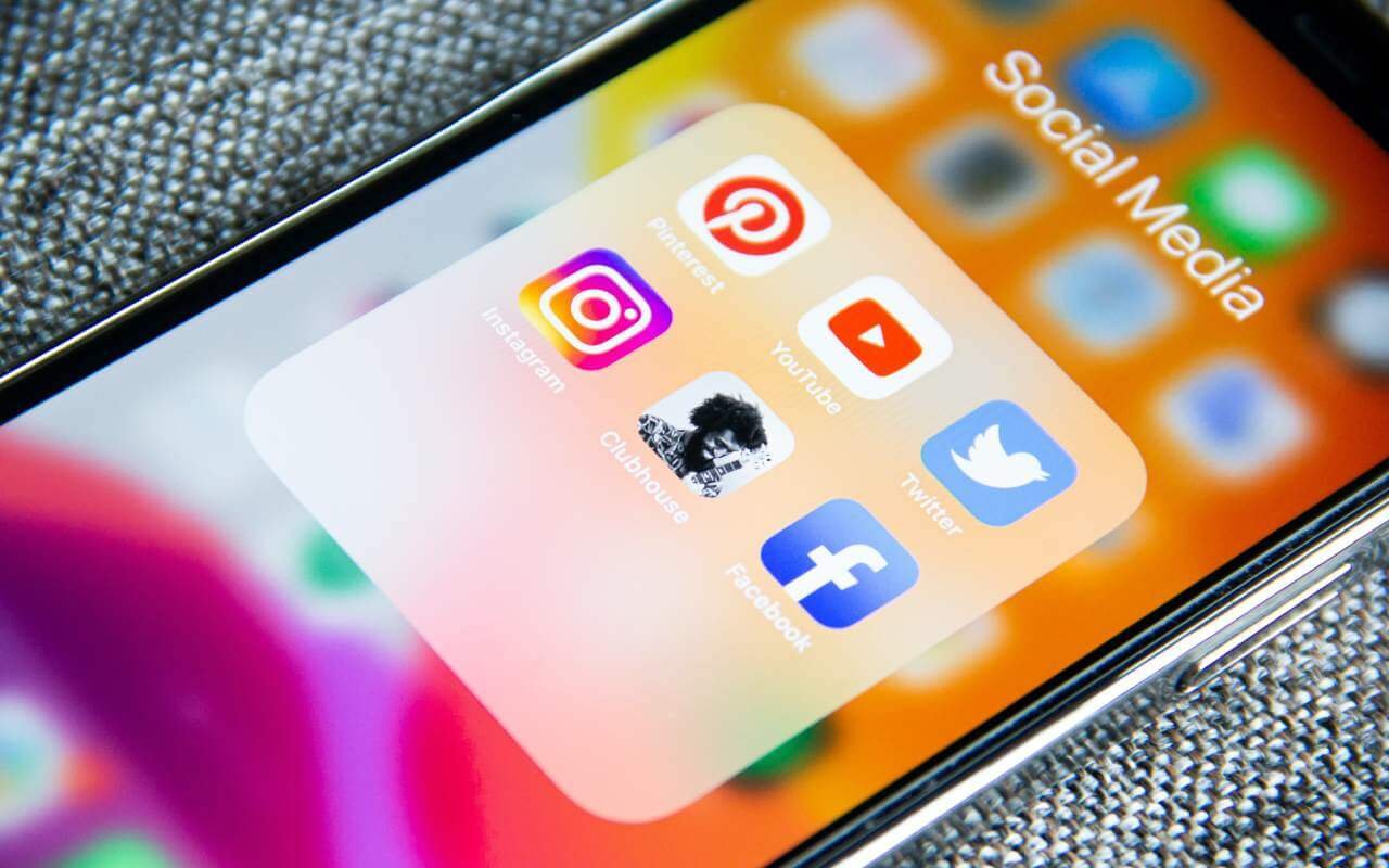 telefon-prikaz-drustvene-mreze