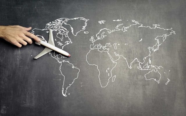 mapa-svet-kontinenti-avion