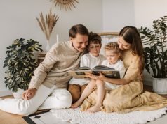 Porodični projekti koji decu uče saradnji i zajedništvu roditelji-deca-knjiga